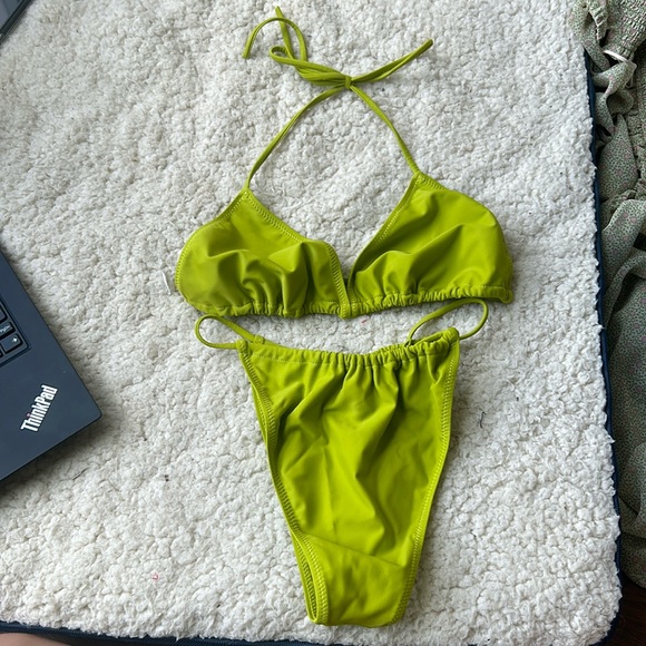 Soft & Wet Green Bikini NWOT - Picture 1 of 2
